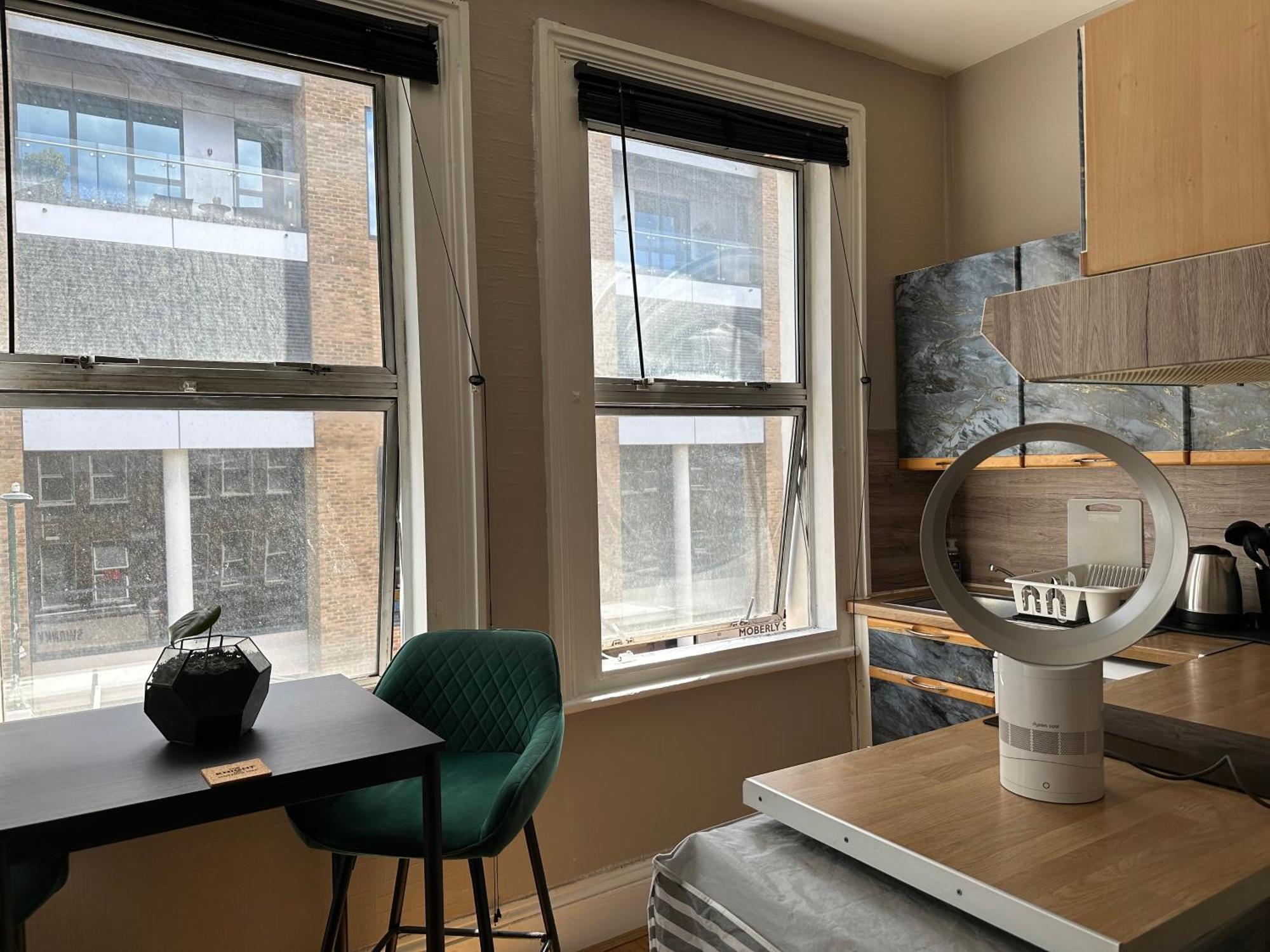 Stay Inn Studio'S Londres Exterior foto